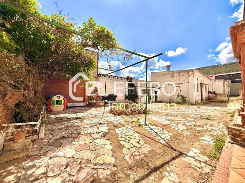 Foto d489a553-2380-4b5b-be2a-a8b1c63e85a7. Xalet amb aparcament piscina a Fuentemora Antequera
