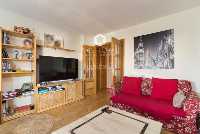 Foto 1cabaa64-0103-44ed-8772-59ccd906c28a. Flat with heating pool in Valleaguado-La Cañada Coslada