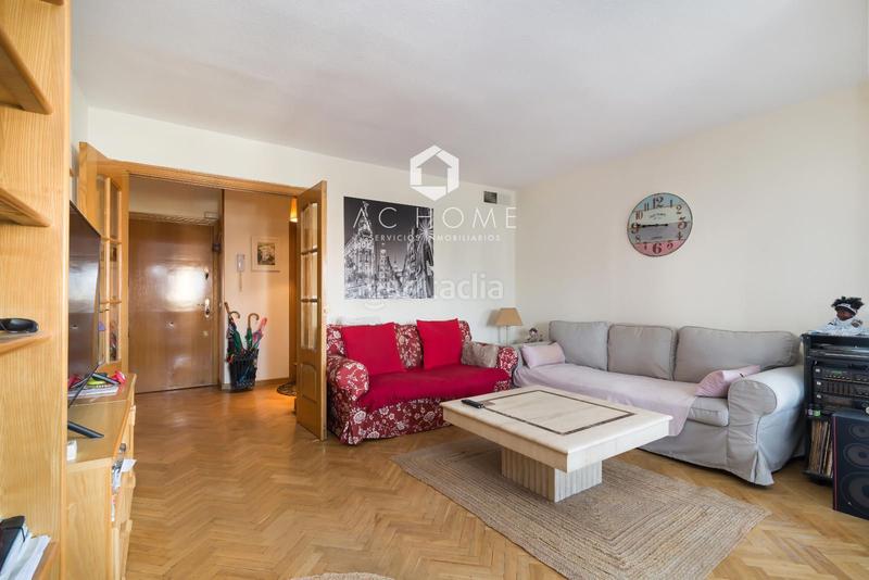 Foto 240b91c8-f3d2-4361-bca7-1aa5eac3f612. Flat with heating pool in Valleaguado-La Cañada Coslada