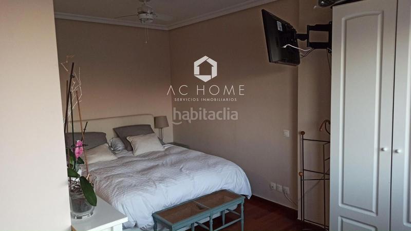 Foto db5cf1fe-5abb-4580-9b04-a5e46b262946. Àtic amb calefacció aparcament piscina a Las Tablas Madrid