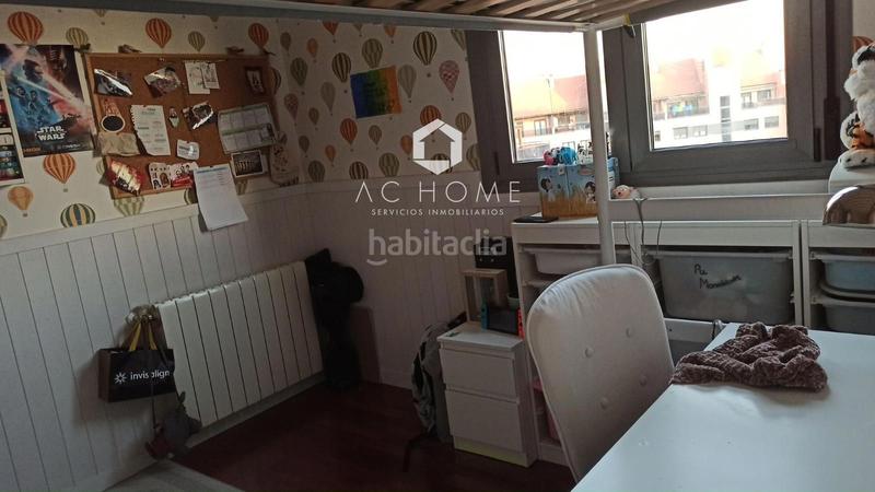 Foto e3d6f94f-e0e8-4c35-9dbf-3b7644b09097. Àtic amb calefacció aparcament piscina a Las Tablas Madrid