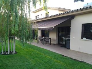 Casa a Pinetell 1. Amplia casa en venta en urbanizacin sant daniel