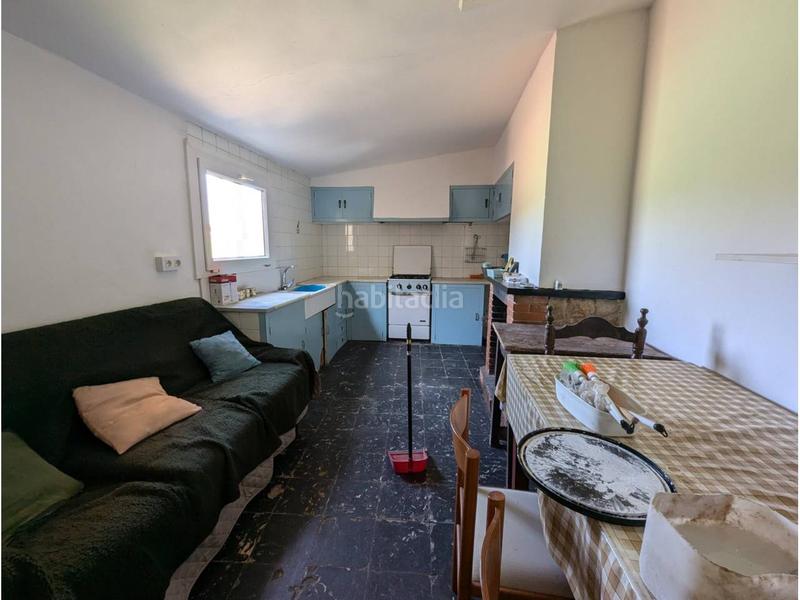 Foto 012112c3-3087-4674-9f86-b0c63c93edee. Casa en molinas 126 casa a 4 vientos con amplio terreno con viñedo y pozo en Mont-ras