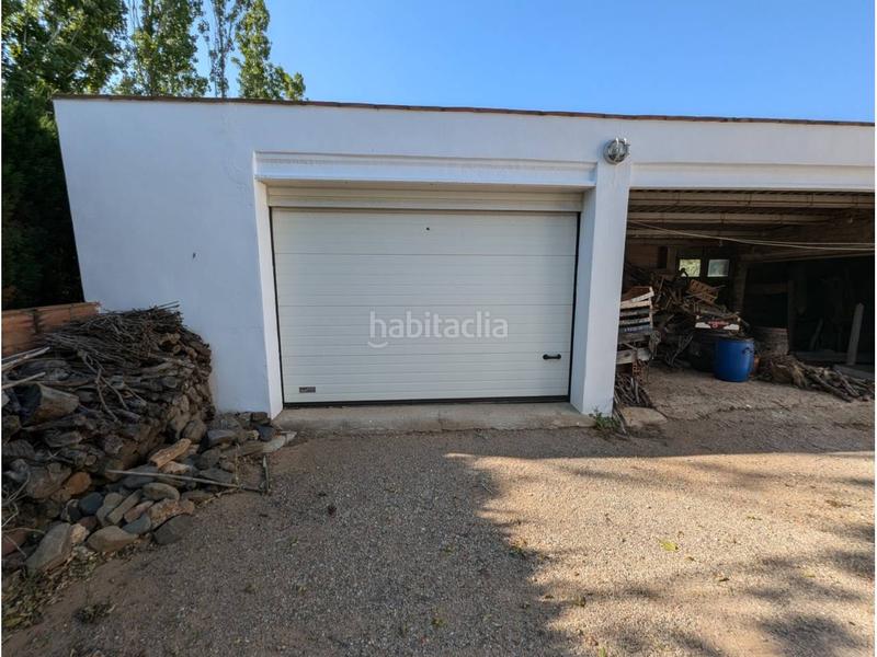 Foto a245c083-89b7-4721-81e4-248b4273bc69. Casa en molinas 126 casa a 4 vientos con amplio terreno con viñedo y pozo en Mont-ras