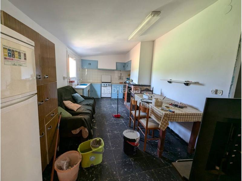 Foto bf804ac1-df82-404f-8d91-cca831e29c71. Casa en molinas 126 casa a 4 vientos con amplio terreno con viñedo y pozo en Mont-ras