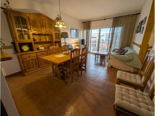 Etagenwohnung  Calle riera de aubi. Piso de 4 habitaciones con 2 plazas de aparcamiento