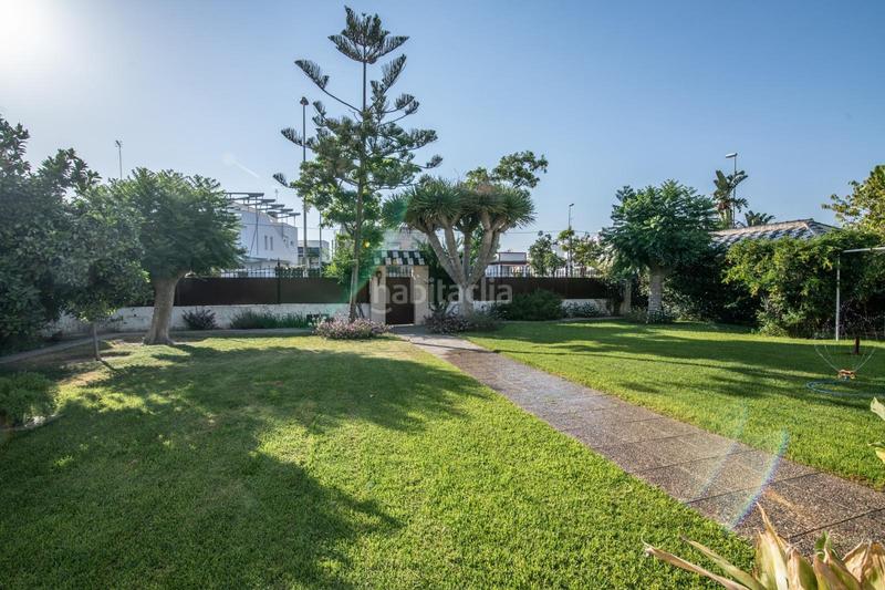 Foto eaa0c943-e2df-4987-9bf4-4a7b3def7fb6. Chalet  en Centro-Calzada-Cabo Noval Sanlúcar de Barrameda