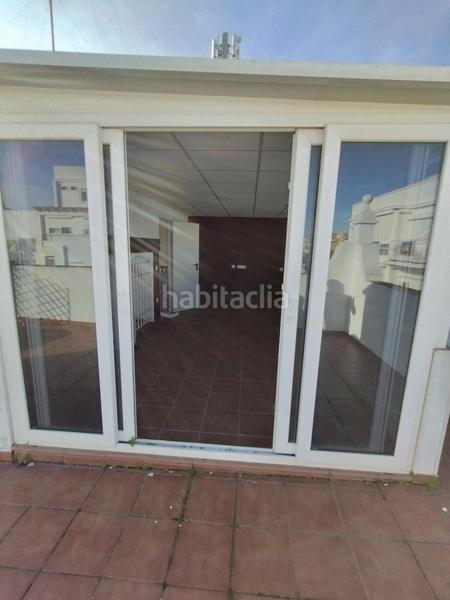 Foto 0639938e-9f4f-4d66-b040-dd5b8d1912d1. Casa amb calefacció a Centro Ciudad San Fernando