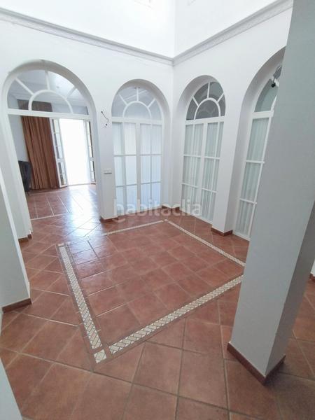 Foto 29bfc3d3-12e7-4fd6-ba01-090890747396. Casa amb calefacció a Centro Ciudad San Fernando