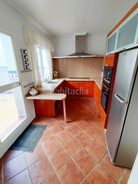 Foto e2b6d412-5a3f-48c4-b15b-b2169805b73d. Casa amb calefacció a Centro Ciudad San Fernando