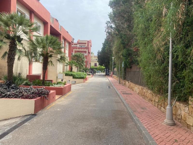 Foto d23f958f-ca86-462d-9130-086419c8bfbe. Chalet con parcheggio piscina in Sotogrande costa Sotogrande