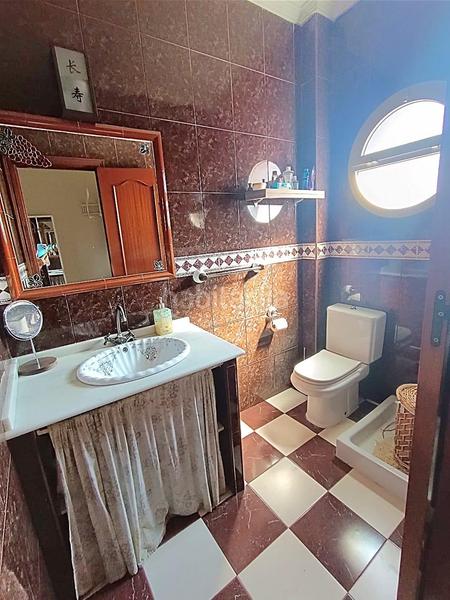 Foto 0e87d6f8-4572-4bc7-b907-7229f8c9652e. Casa con parcheggio in Núcleo urbano Chiclana de la Frontera