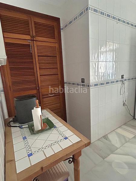 Foto 245c0e14-5b62-4f10-bb44-d332709022a3. Casa con parcheggio in Núcleo urbano Chiclana de la Frontera