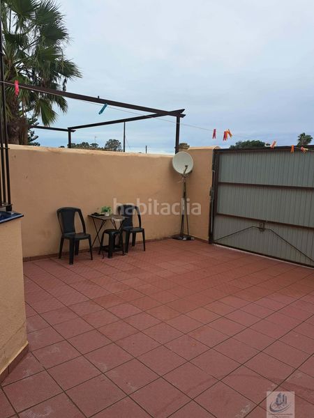 Foto c7665416-93cb-4381-bf16-c311bce15e58. Dúplex a el campito 1 a Núcleo urbano Chiclana de la Frontera