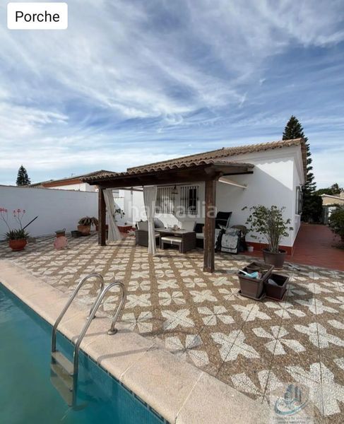 Foto ffc1bc7b-5edf-4697-8d61-4c7e62418ded. Xalet amb piscina a Los Gallos Chiclana de la Frontera