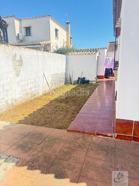 Foto 3230ba49-a39a-4014-9250-d5c8e0cc6e60. Chalet  en Los Gallos Chiclana de la Frontera