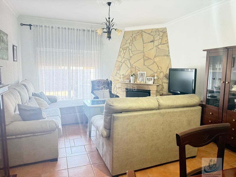 Foto deaccdd5-2c53-456d-b863-13566cc5bf30. Chalet  en Los Gallos Chiclana de la Frontera