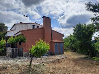 Chalet à Pioz. Chalet en venta en pioz