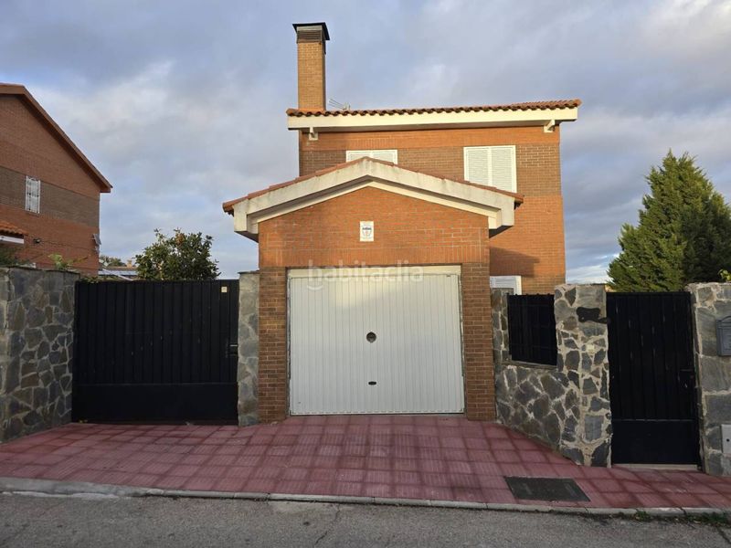Foto 5be750dd-223c-49d0-a57c-d867dfa31f75. Chalet  independiente en venta . en Pioz