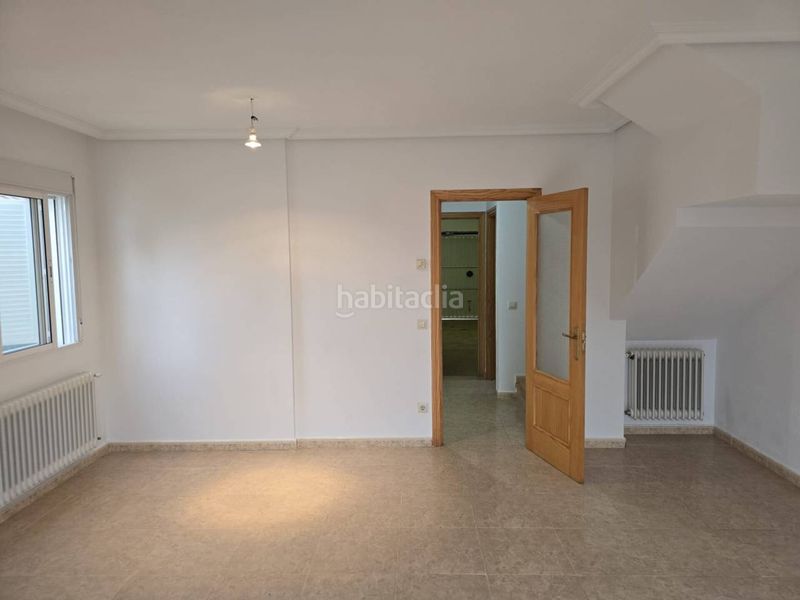 Foto a5c7dd01-94fd-4a40-a5cb-1c94ca878da6. Chalet  independiente en venta . en Pioz