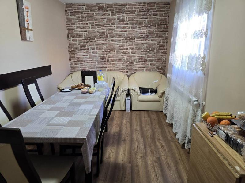 Foto 19a14010-b4dd-431c-8dd3-3020635a3cb2. Chalet  en venta en Pioz
