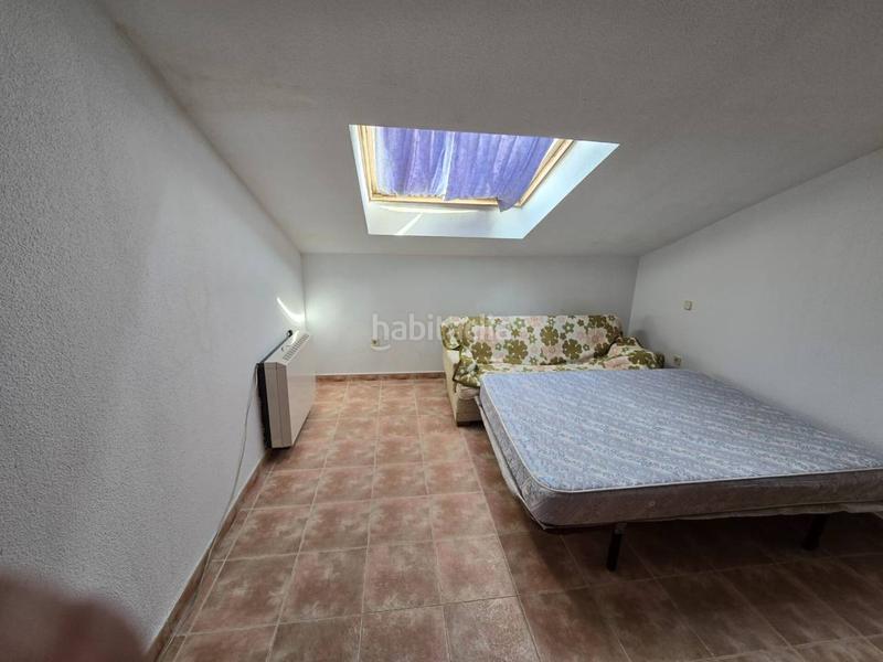 Foto b347a281-0a58-413a-b90b-2cd0cd55a17d. Duplex avec chauffage dans Pioz