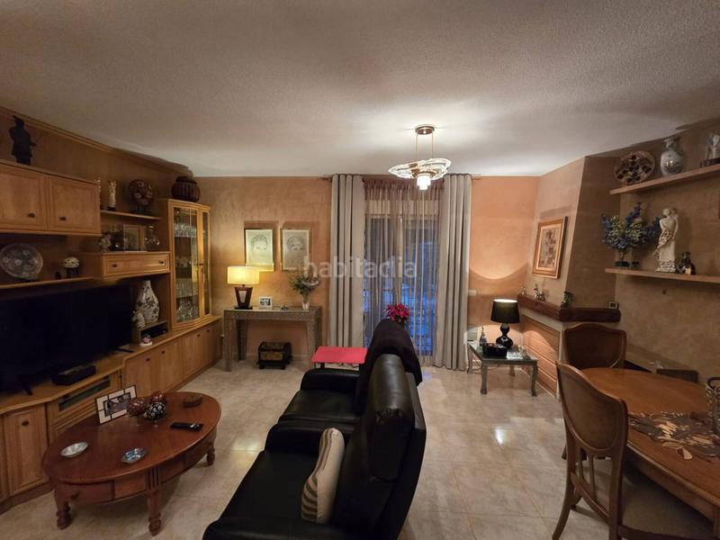 Foto 1bbf6e39-9653-40e2-9703-44db7f02f48e. Chalet avec chauffage parking dans Pioz