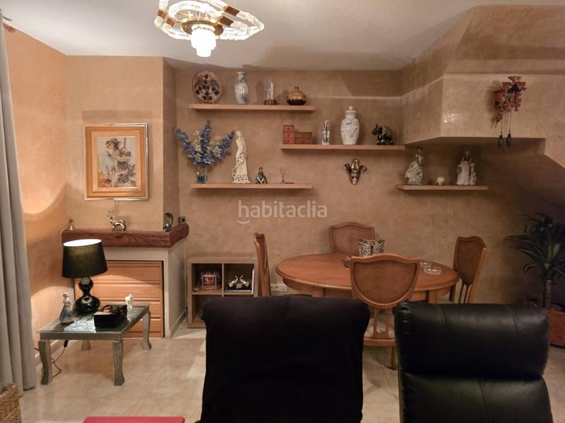 Foto 41adb56e-1ea1-416d-94f9-f1407e6d4672. Chalet avec chauffage parking dans Pioz