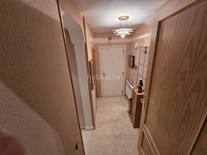 Foto 91796754-e11a-4d8c-ae8c-f49eda1d57d3. Chalet avec chauffage parking dans Pioz