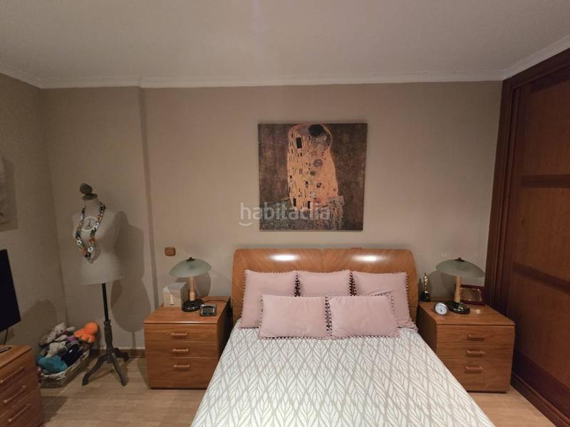 Foto 9412aeb9-92a1-4b56-affd-66962fb536f0. Chalet avec chauffage parking dans Pioz