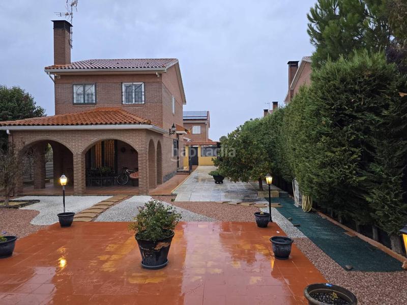 Foto dd7113bd-6b4d-4267-833f-735ef5abfa92. Chalet avec chauffage parking dans Pioz