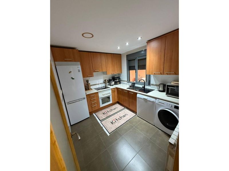 Foto bdc5e3e7-d620-4586-b58f-1a5dfd574997. Casa adossada amb calefacció aparcament a Pioz