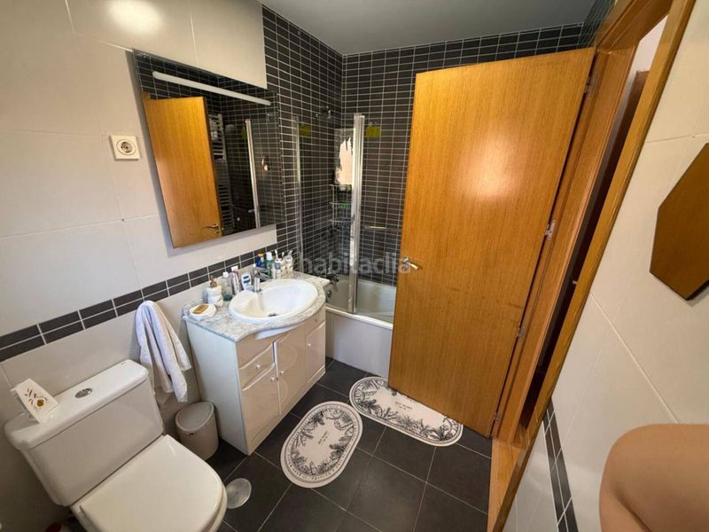 Foto cea42619-7d1f-4af0-8eba-b2e0791ac1f0. Casa adossada amb calefacció aparcament a Pioz