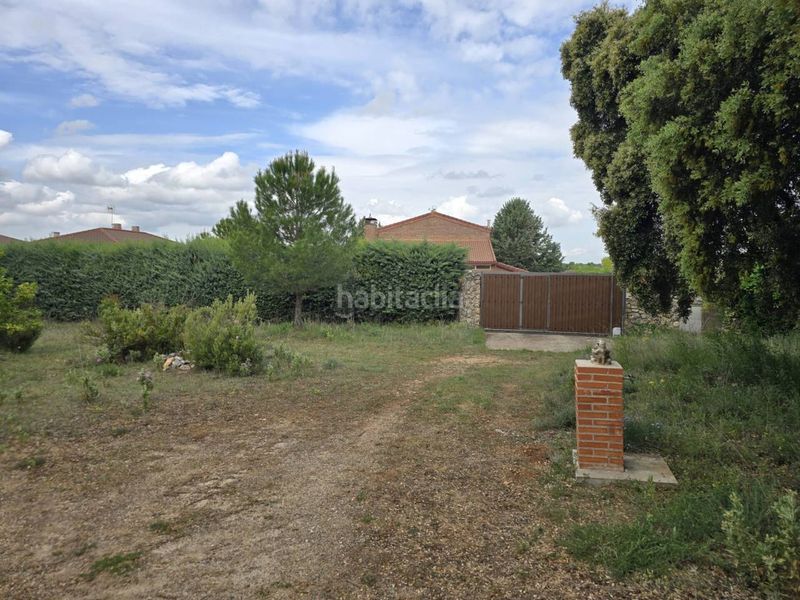 Foto daf91b39-e534-4ba1-8e8f-a63419c38792. Chalet  en venta en Pioz