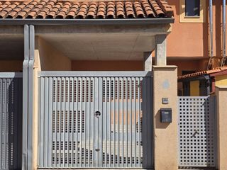 Affitto Casa a schiera in Pioz. Chalet adosado en alquiler en pioz