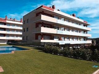 Piso  Carrer santa llúcia. En venta bajos con gran terraza y piscina comunitaria