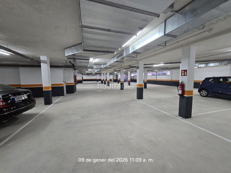 Foto 06d5887e-6540-42da-9226-4bddd69de370. Aparcament cotxe a Canet de Mar