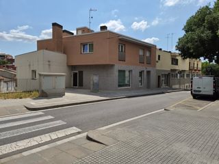Location Appartement  Carrer de la fábrica. Piso de 1 habitacion a estrenar en el centro de parets del valle