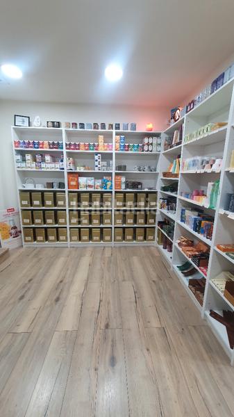 Foto aeb8e049-c6df-456e-b2dd-26e562bdd615. Transfer business premise in Vilapicina - Torre Llobeta Barcelona