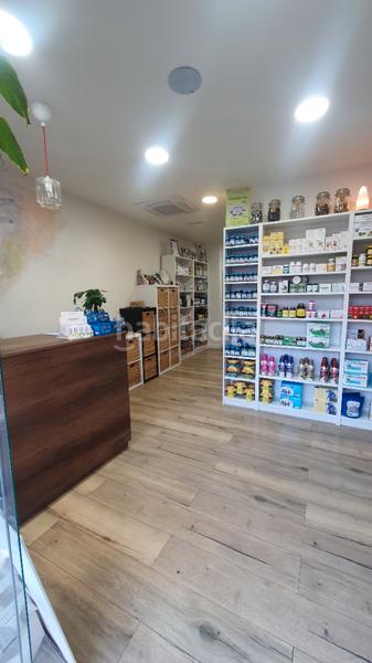 Foto ec906229-9a21-46c1-bcfc-6cf6cd4e6b82. Transfer business premise in Vilapicina - Torre Llobeta Barcelona