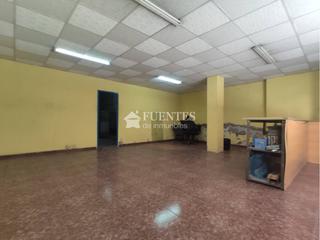 Geschäftsraum in Campoamor. Amplio local en campoamoraltozano