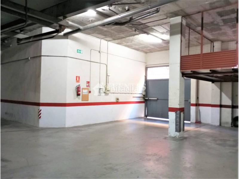 Foto 008e4a24-b87e-4a39-90d4-40d2360ef5ef. Autoparkplatz in Carolinas Altas Alicante