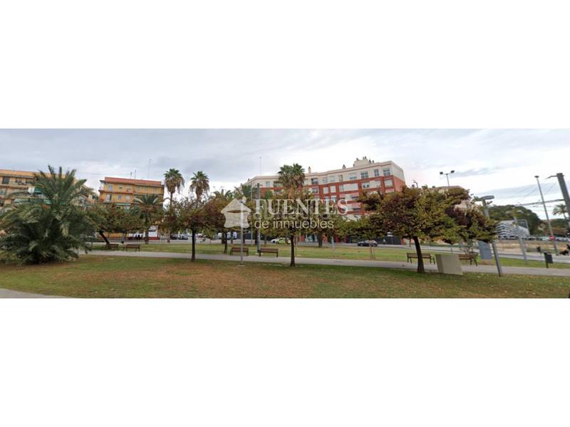 Foto dfb5d64c-dfb2-427f-95cf-25be38a4c02a. Autoparkplatz in Carolinas Altas Alicante