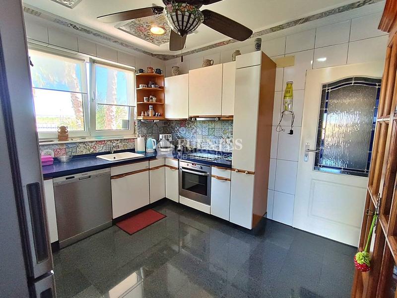 Foto 317b8b2a-e3e5-493d-a26e-3b0ba10475a4. Xalet amb aparcament piscina a Pueblo Guardamar del Segura