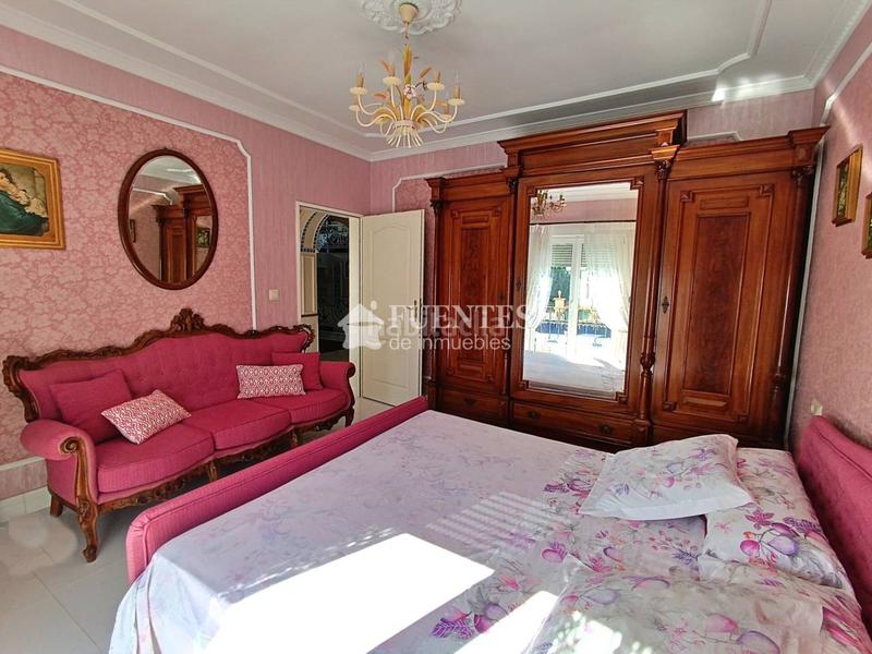 Foto 68f906e3-5836-4911-a9b9-a484fbed3c7e. Xalet amb aparcament piscina a Pueblo Guardamar del Segura