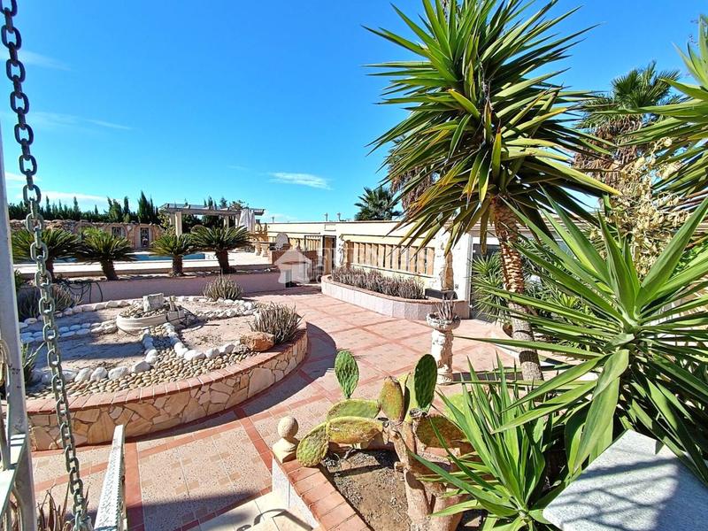 Foto 8495e8c5-fdc6-4c67-b804-db431e7b3e43. Xalet amb aparcament piscina a Pueblo Guardamar del Segura