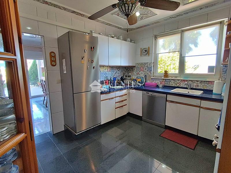 Foto b622c907-a0b0-4263-bb19-f8aaf4637eca. Xalet amb aparcament piscina a Pueblo Guardamar del Segura