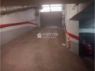 Car parking  Hermanos soto chápuli. Plaza de garaje amplia junto al centro de salud de plaza américa