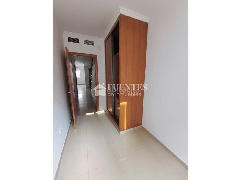 Foto 2153d16c-889b-4d93-9495-1e5c7f9367ff. Casa adosada venta de casa adosada alacant en Garbinet - Parque de las Avenidas Alicante