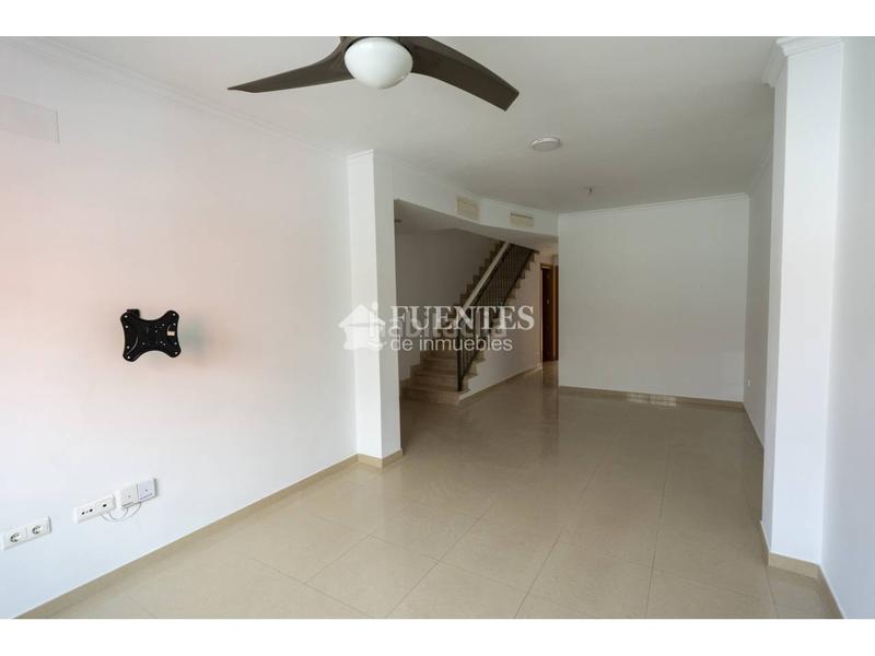 Foto 4204f590-5460-42b4-bab0-83076ee6fe21. Casa adosada venta de casa adosada alacant en Garbinet - Parque de las Avenidas Alicante